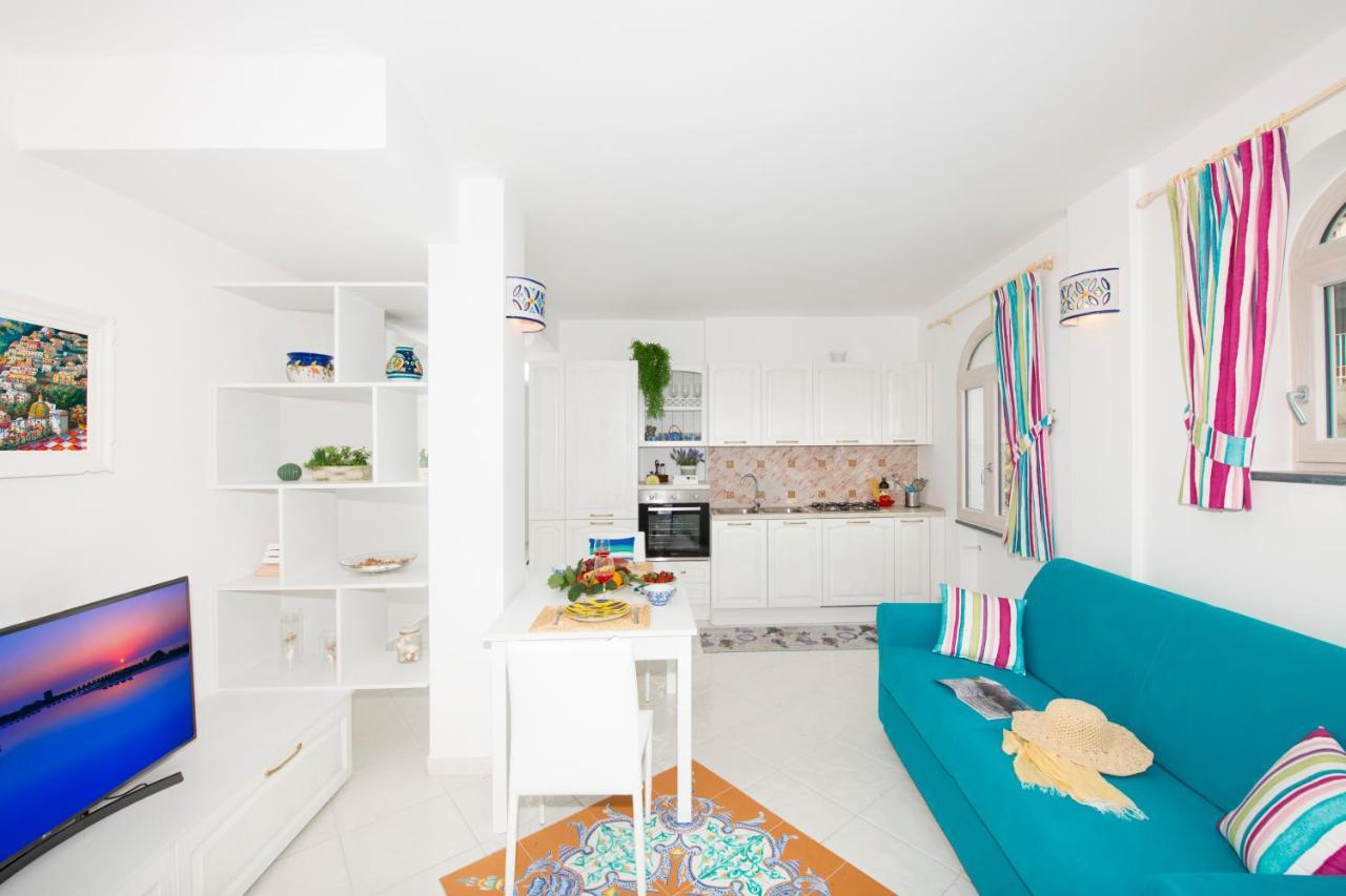 Casa Lucienne Lägenhet Positano Exteriör bild