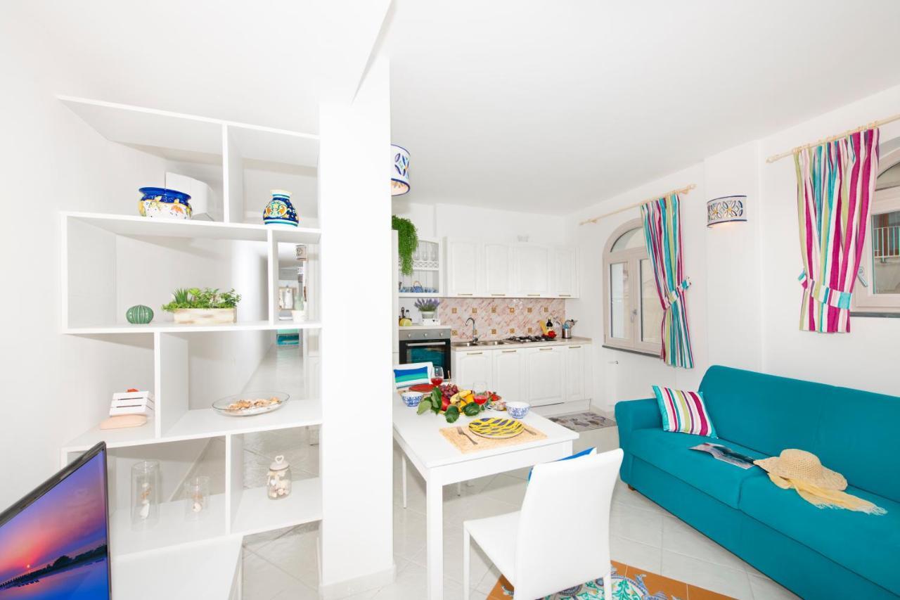 Casa Lucienne Lägenhet Positano Exteriör bild