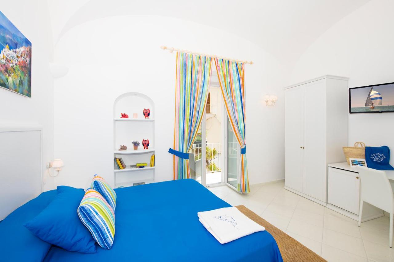 Casa Lucienne Lägenhet Positano Exteriör bild
